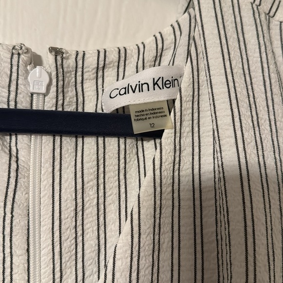 NWT Calvin Klein romper - Picture 4 of 6